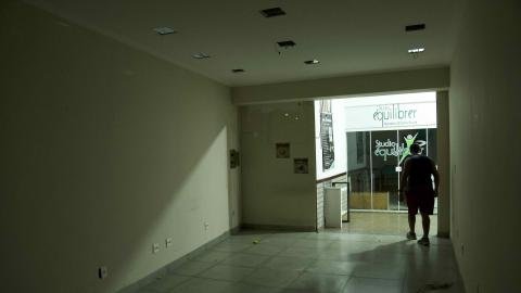 Loja de Galeria a 100 metros do Calçadão de Nilópolis